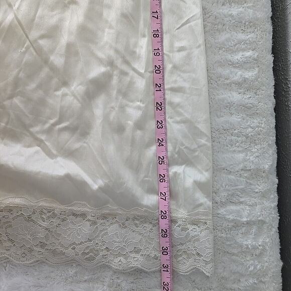 Movie Star Wondermaid Lot of 2 Slip Skirt Ivory Black Lace Medium‎ Antron Nylon - Picture 12 of 16